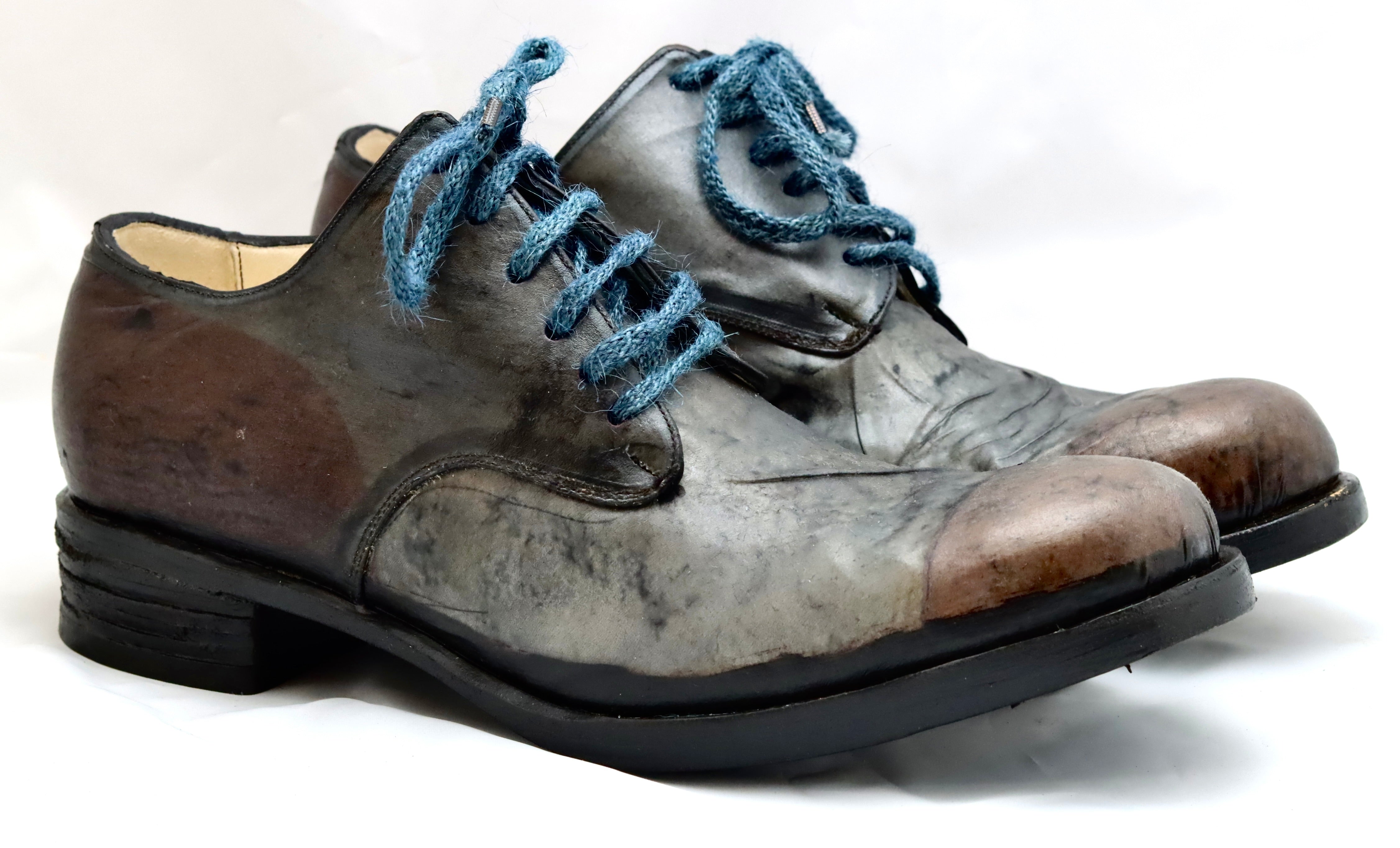 Asym Derby grey transparent kangaroo