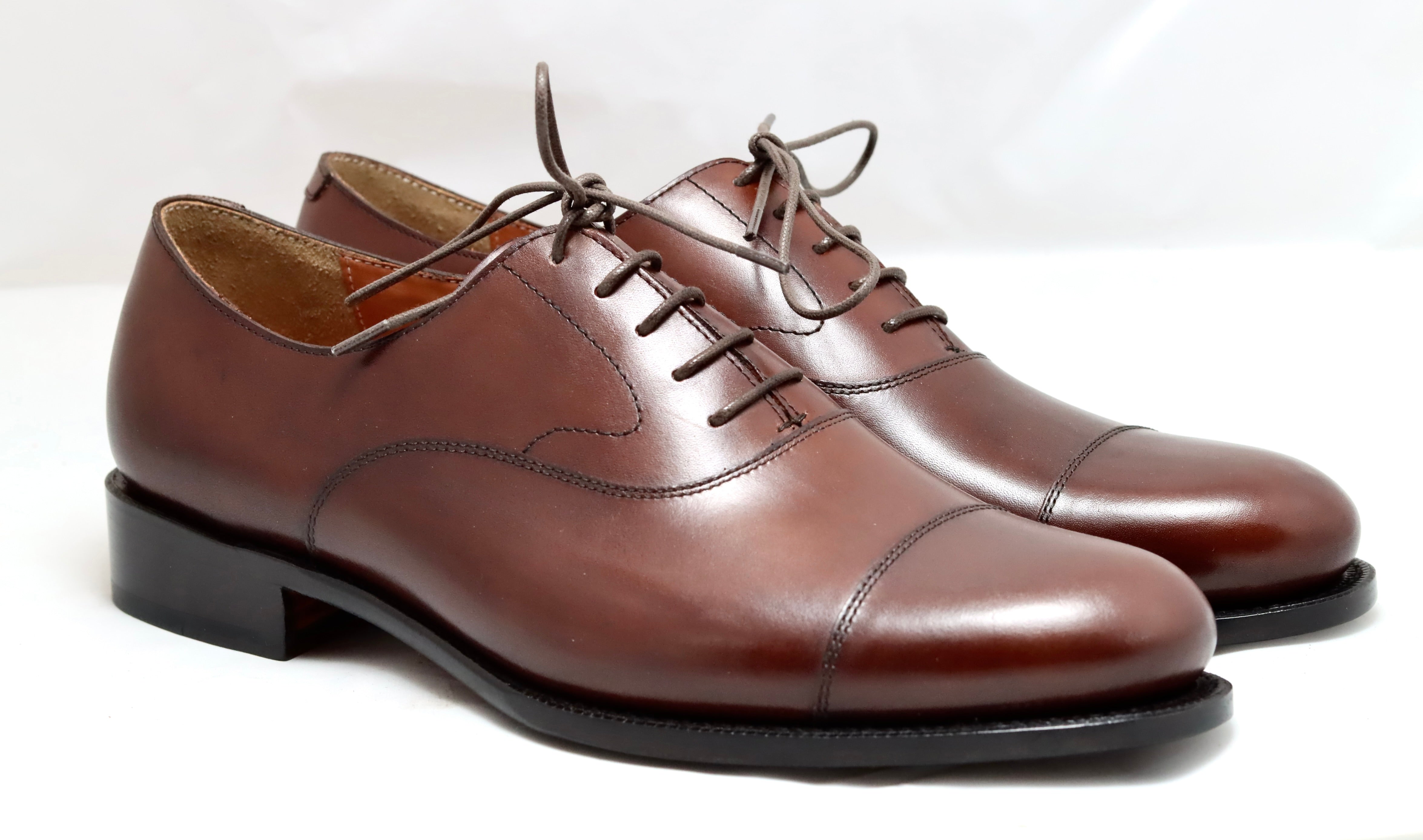 Oxford toecap brown Calf wide fit |Almond toe - Main Image