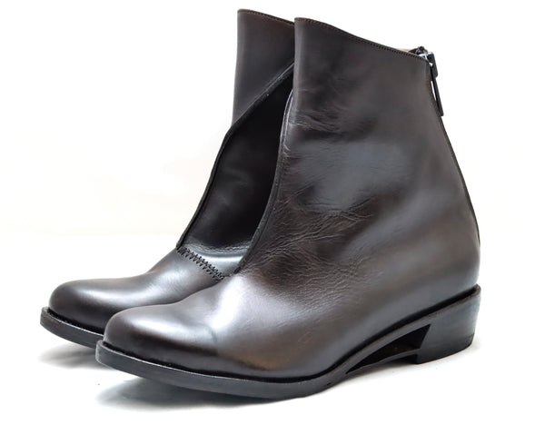 Zip back boot  | Choc black  | Calf