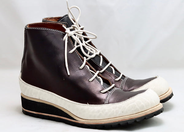 Sneaker boot  |  Black and albino horse