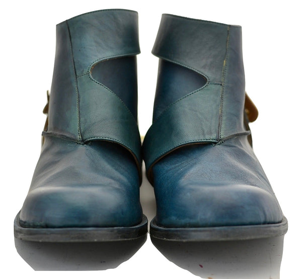 Straparound boot |Turquoise horse - A. McDonald Shoemaker 