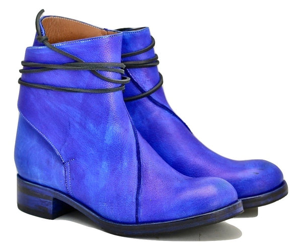 Lace around boot  |  Electric blue