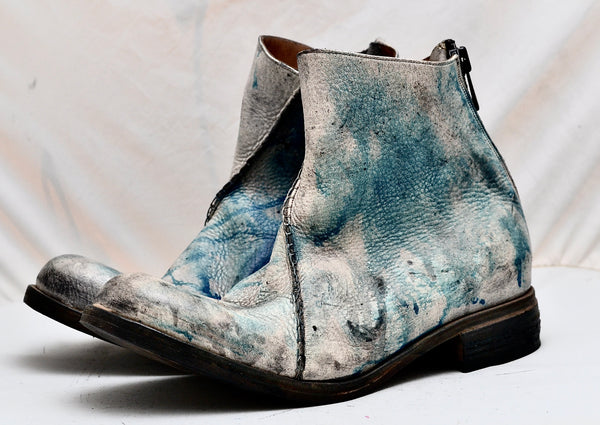 Zip Back Boot  |  Yak stain blue