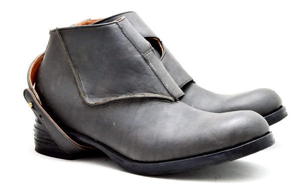 Straparound boot  |  Black | waxy calf